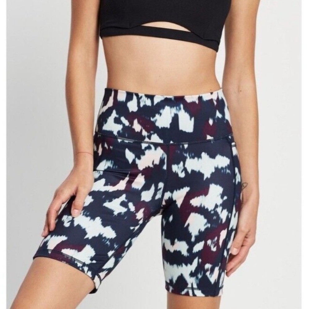 Sweaty Betty Super Sculpt 8" Biker Shorts Blue Flow Print Size XS NWT